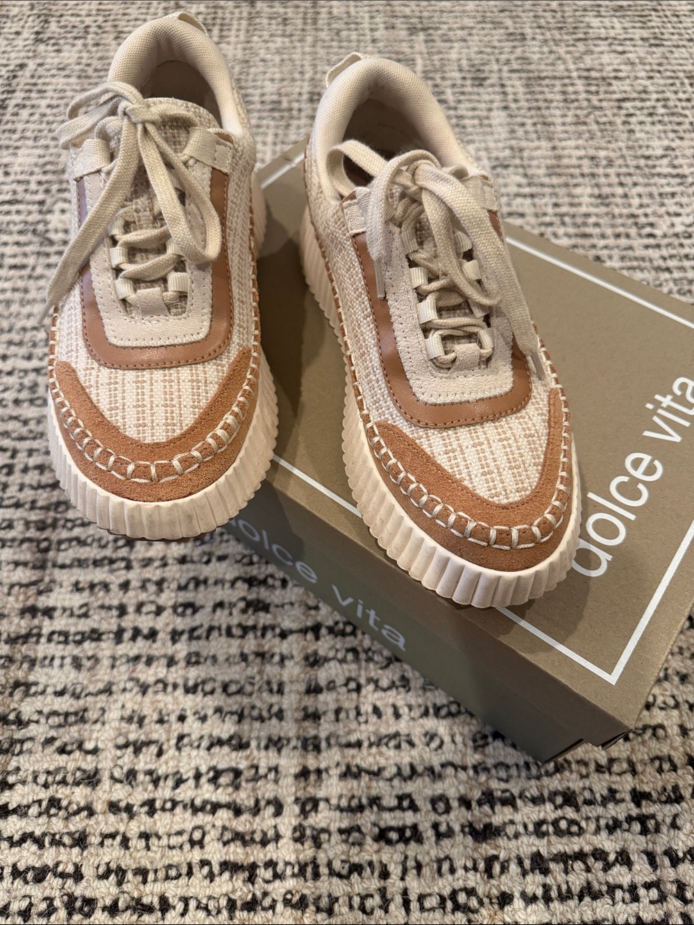 Sneakers
